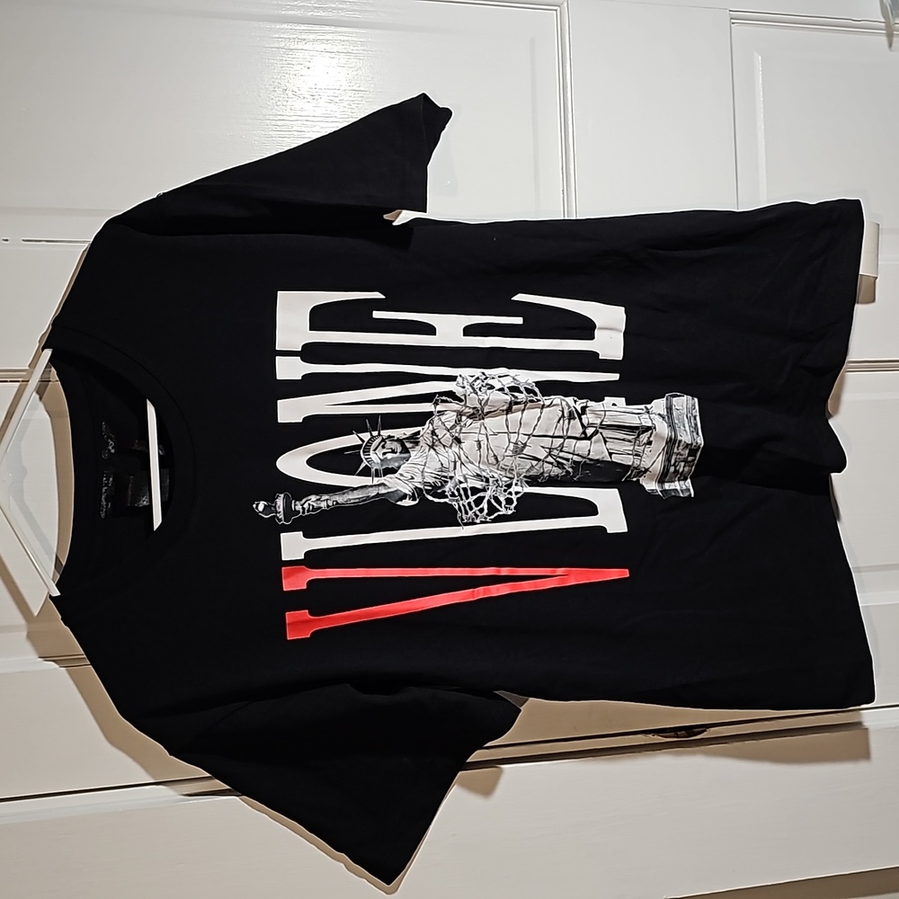 Vlone statue of liberty t-shirt Xl
